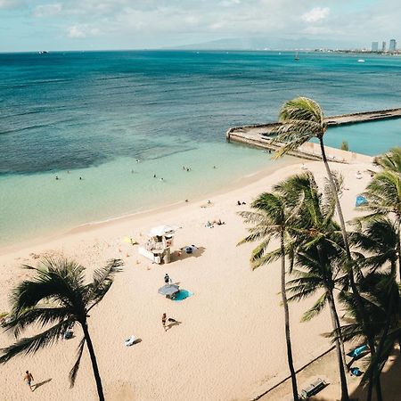 Kaimana Beach Hotel Honolulu Exterior photo