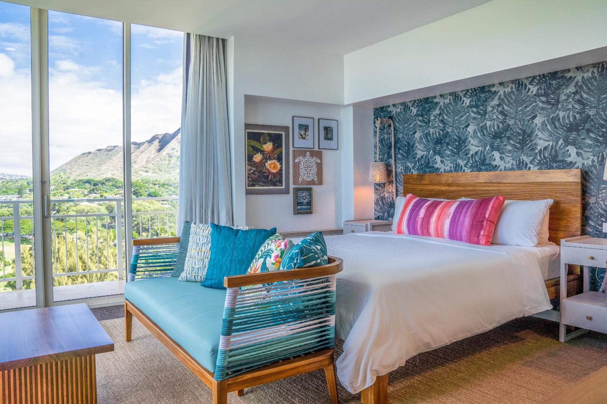Kaimana Beach Hotel Honolulu Exterior photo